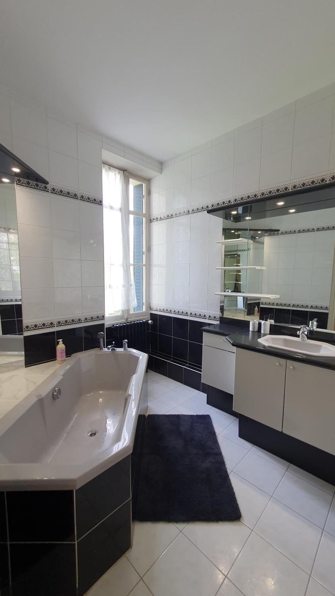Demeure D'Exception Sur Angers Bed & Breakfast Luaran gambar